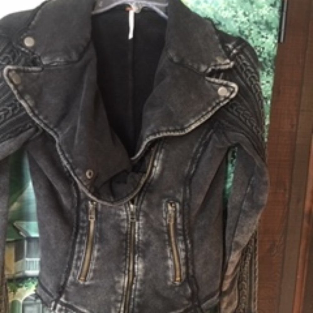Sweatshirt zip up jacket